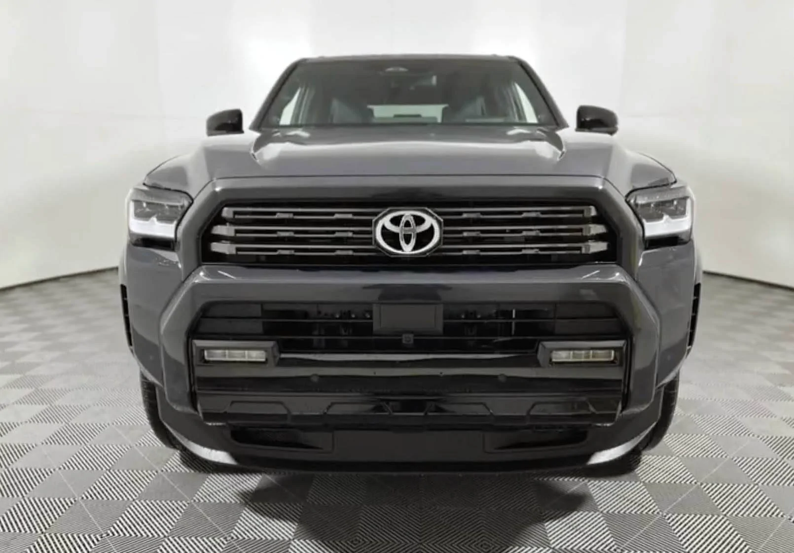 Platinum 4runner Underground color exterior 4.jpg