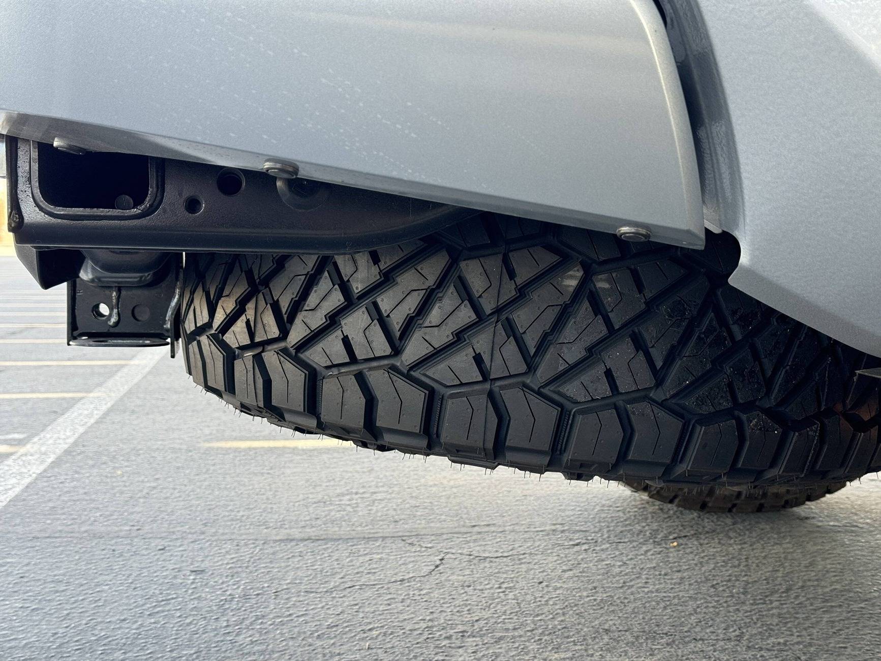 2025 4runner 6th gen Biggest / largest spare tire size that fits is 33" inch tire (33's) IMG_1093.JPG