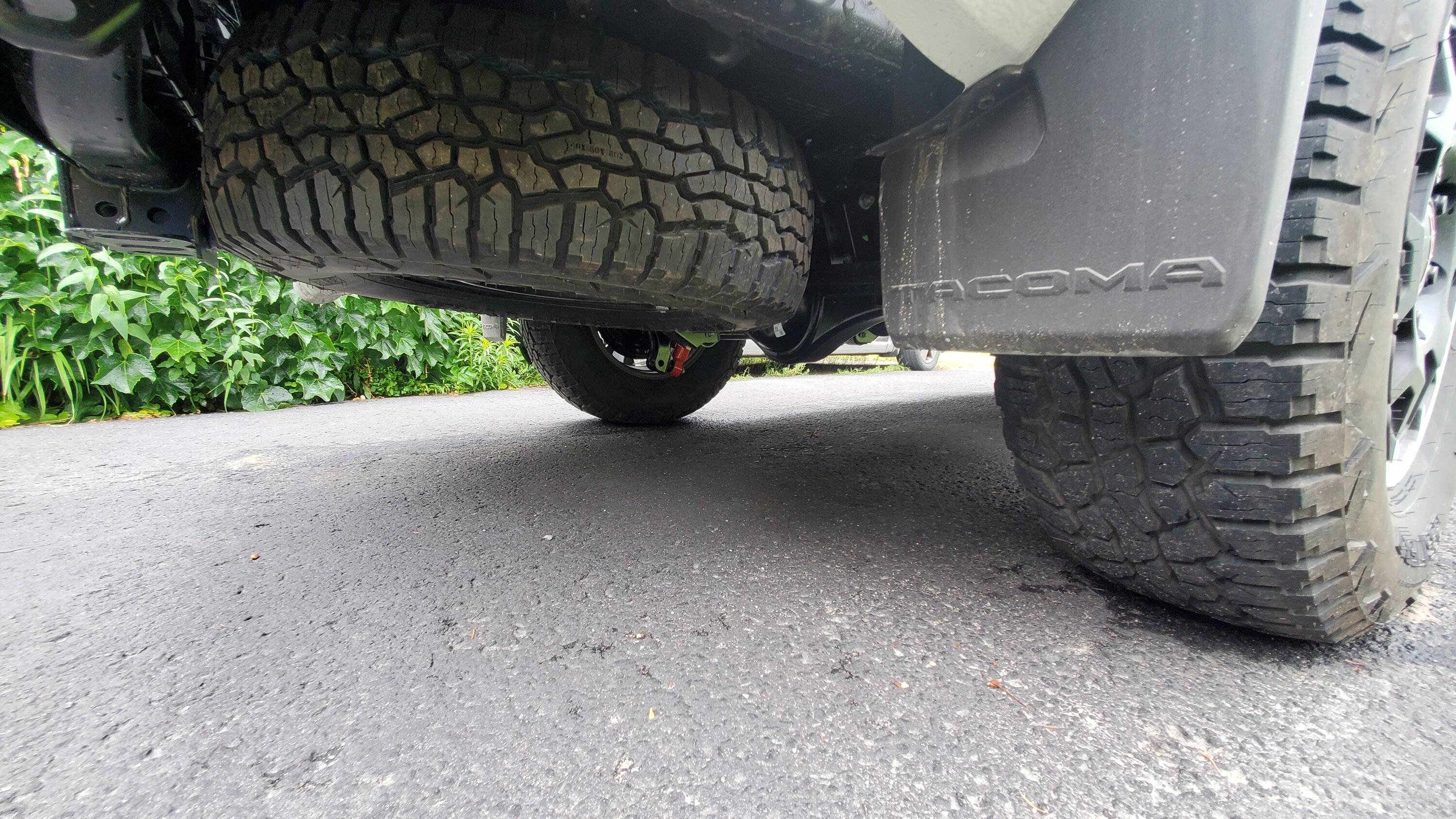 2025 4runner 6th gen Biggest / largest spare tire size that fits is 33" inch tire (33's) 20240622_132016-