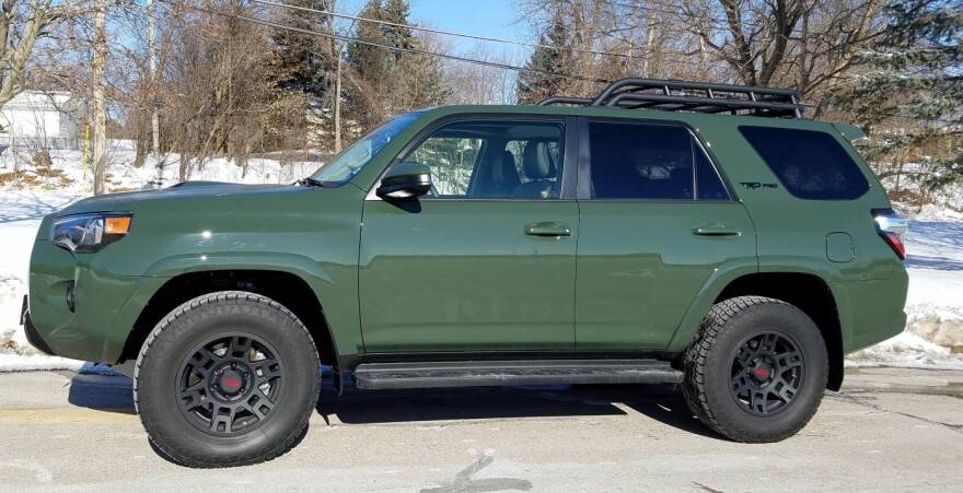 2025 4runner 6th gen 6th Gen 4Runner vs. 5th Gen comparison side-by-side (Trailhunter vs. TRD Pro) m%2Flegacy%2Fsites%2Fwuwm%2Ffiles%2F202002%2Ftoyo1