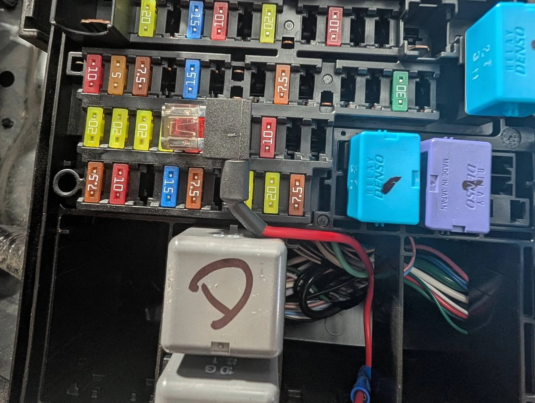 2025 4runner 6th gen DIY: Grill + Raptor Lights + Light Bar + Power Distribution Install (6th gen 4Runner compatible) pxl_20241208_232443012-jpg