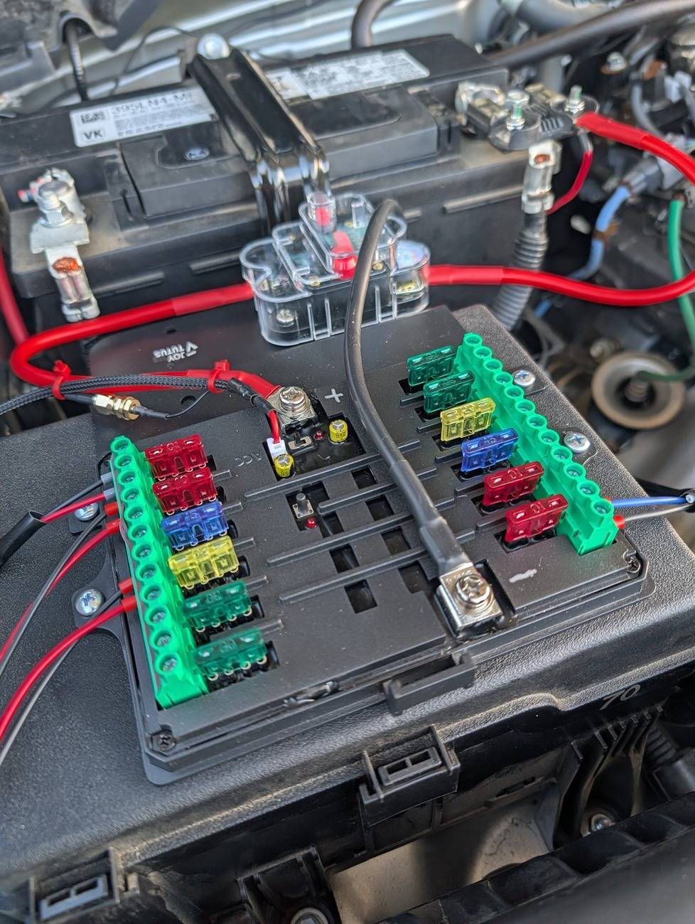 2025 4runner 6th gen DIY: Grill + Raptor Lights + Light Bar + Power Distribution Install (6th gen 4Runner compatible) pxl_20241209_192019863-