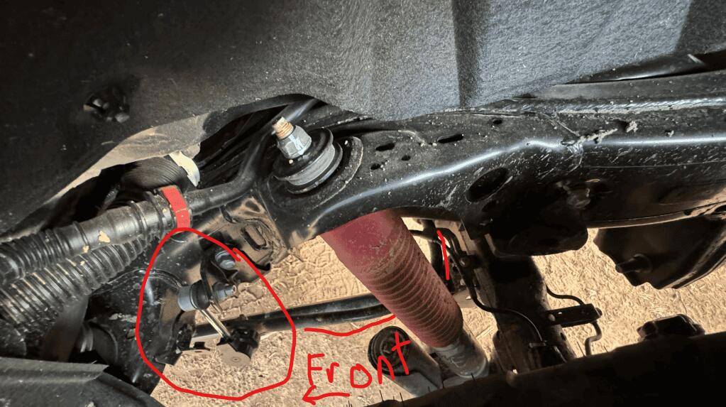 2025 4runner 6th gen Skid plates & underbody protection differences: TRD Pro vs. Trailhunter comparison (2025 4Runner 6th Gen) 2025 4Runner Rear sway bar photo 01-02-2025