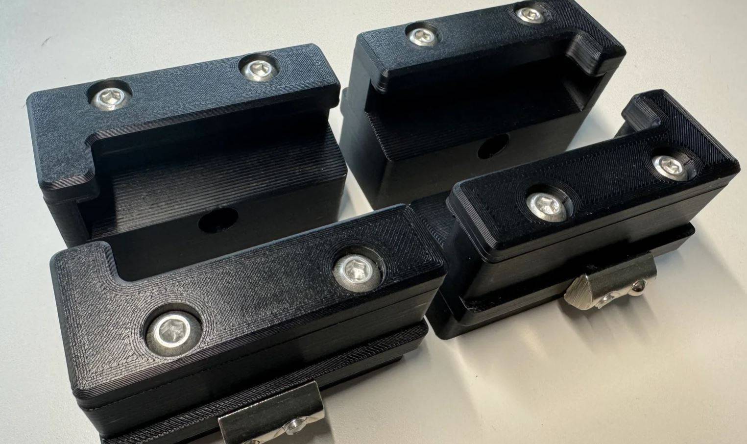 2025 4runner 6th gen Starlink Mini mounted to Prinsu Roof Rack mount-