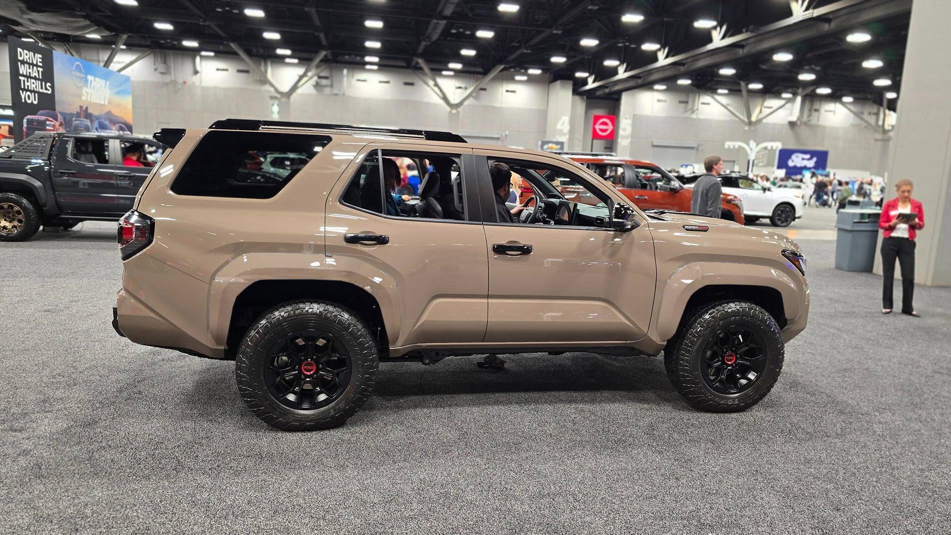 2025 4runner 6th gen 2025 4Runner TRD Pro in Mudbath @ St. Louis Auto Show - Photos and Comparison by 5th Gen Owner Untitled-1