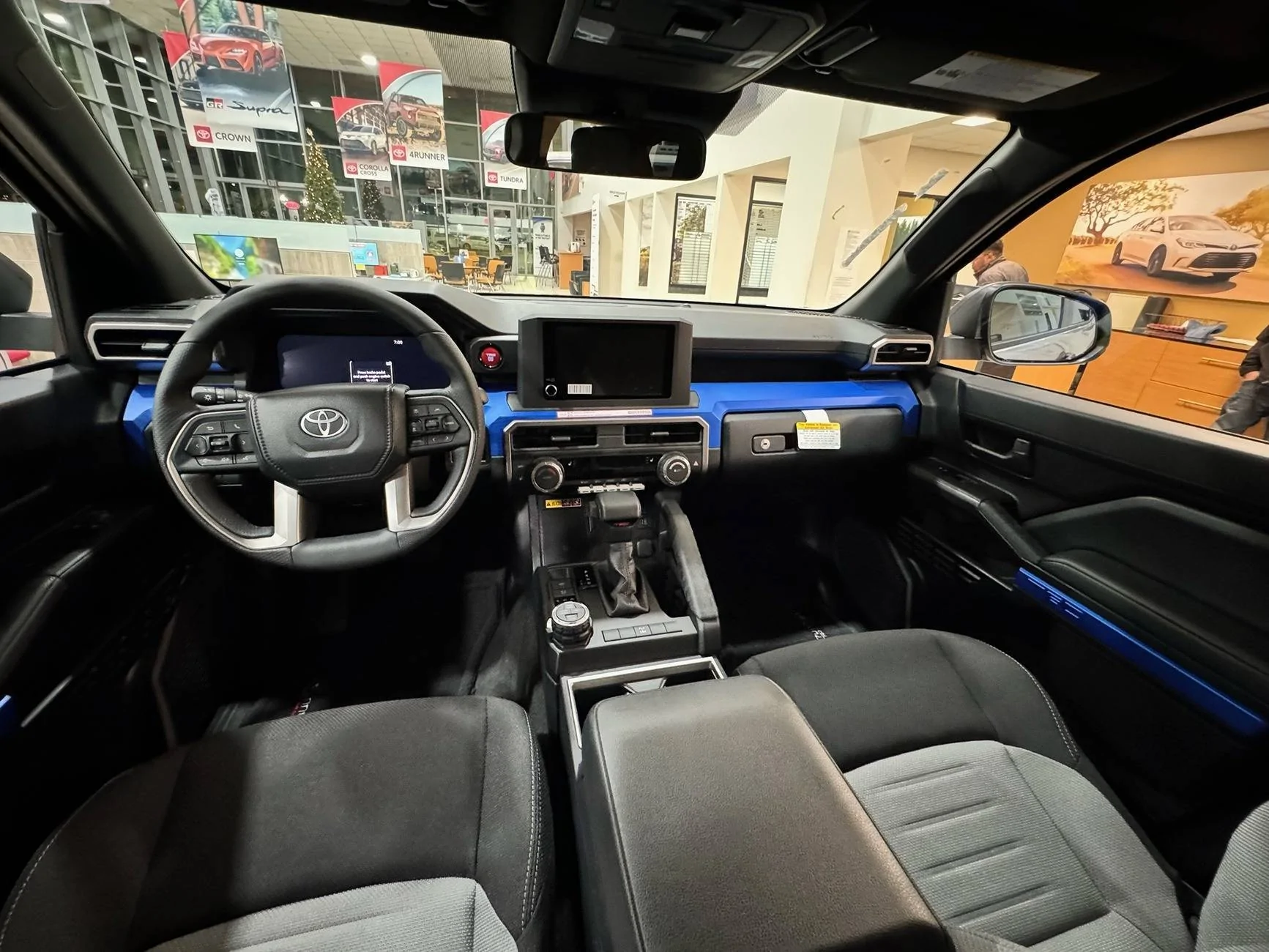 2025 4runner 6th gen CUTTING EDGE (Silver) Photos 4Runner 6th Gen (2025+) edge-color-trd-off-road-2025-4runner-6th-gen-4-jpg