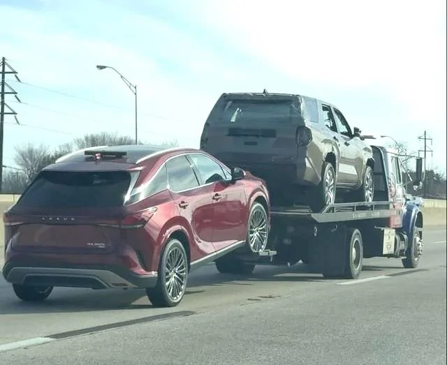 2025 4runner 6th gen Totaled / crashed 2025 4Runner TRD Pro spotted 2025-4runner-crashed-v0-5nbjor7y0mde1