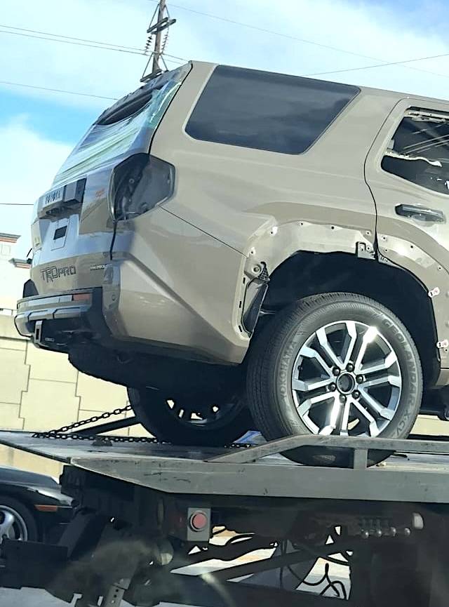 2025 4runner 6th gen Totaled / crashed 2025 4Runner TRD Pro spotted 2025-4runner-crashed-v0-4b1zas7y0mde1