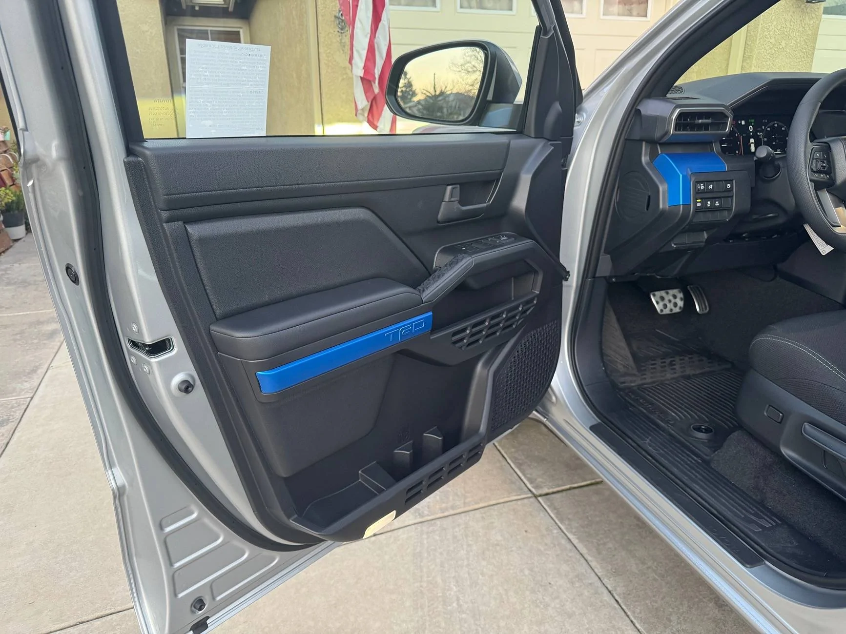 2025 Toyota 4runner My 2025 TRD Sport (Cutting Edge) 4Runner delivered! Added: OEM Integrated dashcam video, Boulder interior pics, ceramic tint IMG_7711