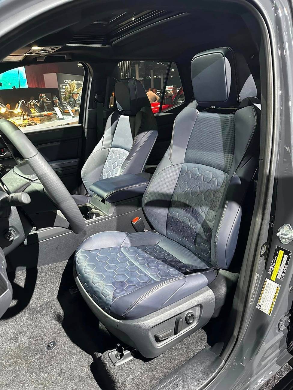 2025 4runner 6th gen Interior: DARK NAVY - photos rk-navy-platinum-interior-2025-4runner-6th-gen-
