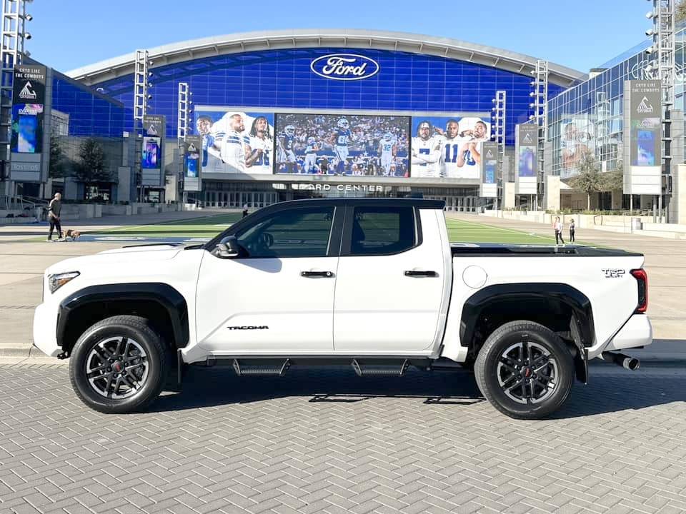 2025 4runner 6th gen Gloss black wrap on fender flares, roof, mirrors, door handles - for protection & TRD PRO look Gloss Black Vinyl Wrap fender flares, roof, mirrors 1