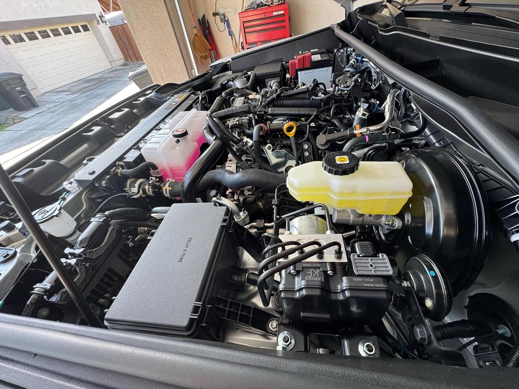 2025 4runner 6th gen Underhood engine compartment photos from my gas non-hybrid 2025 4Runner TRD Off-Road Underhood engine compartment photos from my i-Force gas 2025 4Runner TRD Off-Road 5