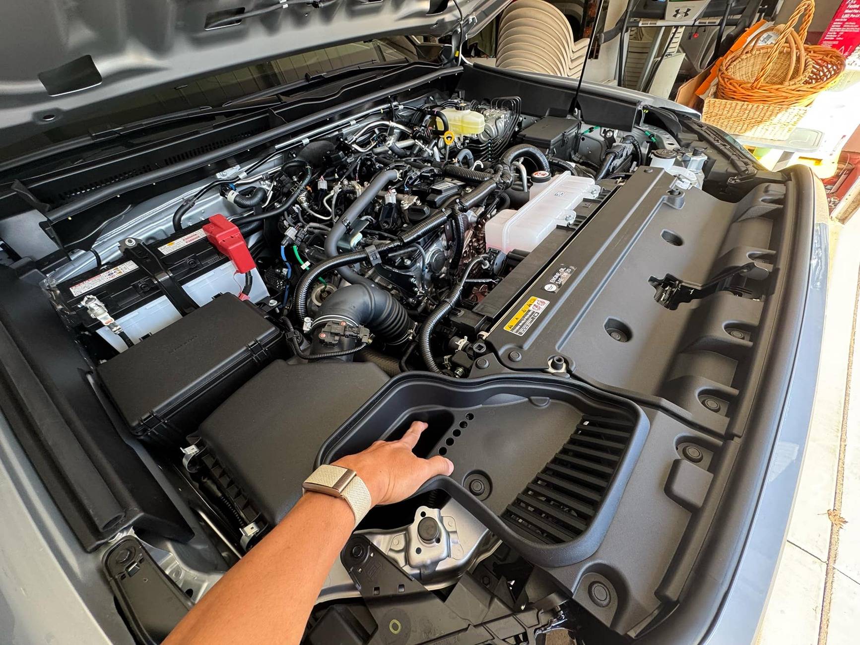 2025 4runner 6th gen Underhood engine compartment photos from my gas non-hybrid 2025 4Runner TRD Off-Road Underhood engine compartment photos from my i-Force gas 2025 4Runner TRD Off-Road 3