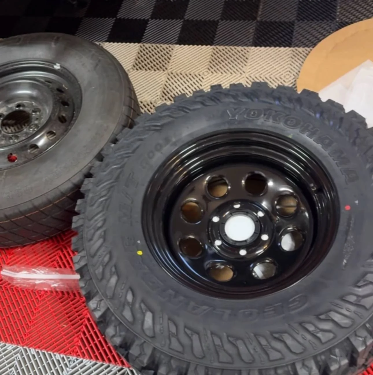 2025 4runner 6th gen Biggest / largest spare tire size that fits is 33" inch tire (33's) img_2032-jpeg