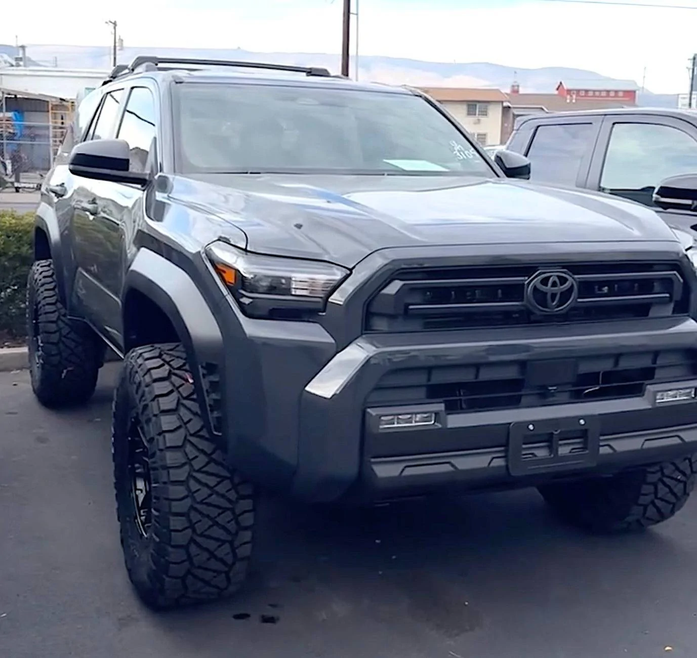 35%22 inch 35's tires 3.5%22 lift kit 2025 4runner 6th gen build Underground.jpg's tires 3.5%22 lift kit 2025 4runner 6th gen build Underground.jpg