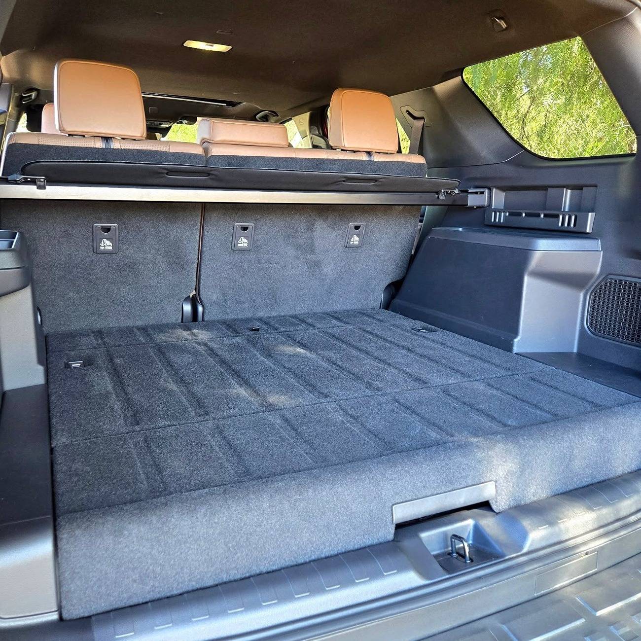 2025 4runner 6th gen Interior: PORTOBELLO - photos Portobello Interior on 2025 Toyota 4Runner Limited model trim 4