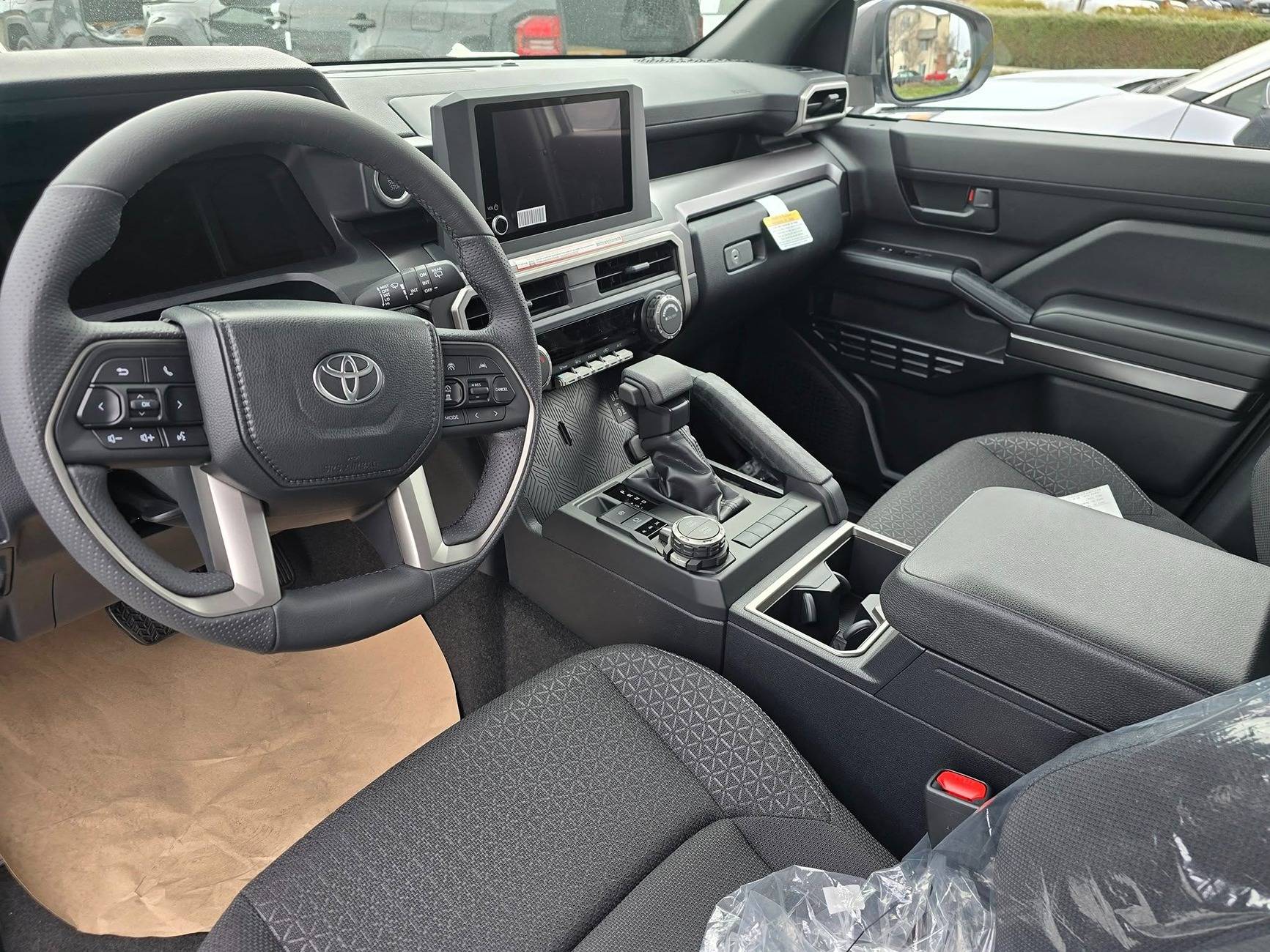 2025 4runner 6th gen ICE CAP WHITE Photos 4Runner 6th Gen (2025+) Black Interior SR5 2025 4runner tth gen 1