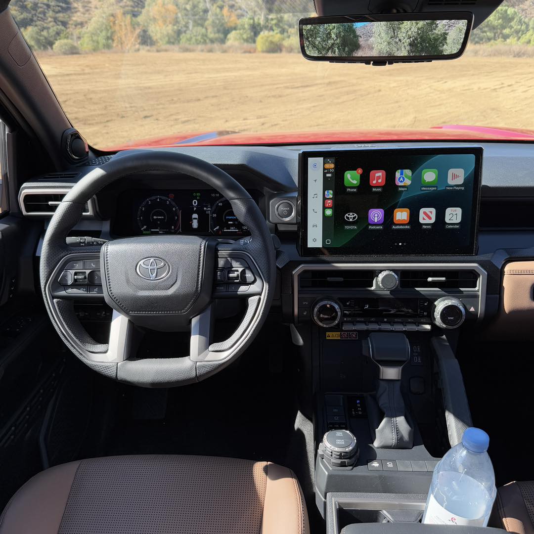 2025 4runner 6th gen Interior: PORTOBELLO - photos Portobello Interior Seats Limited 2025 4Runner2