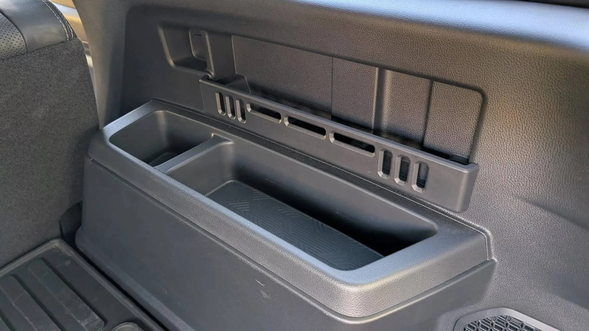 2025 4runner 6th gen Interior: BLACK - photos r-trd-off-road-premium-2025-4runner-6th-gen-3-jpeg