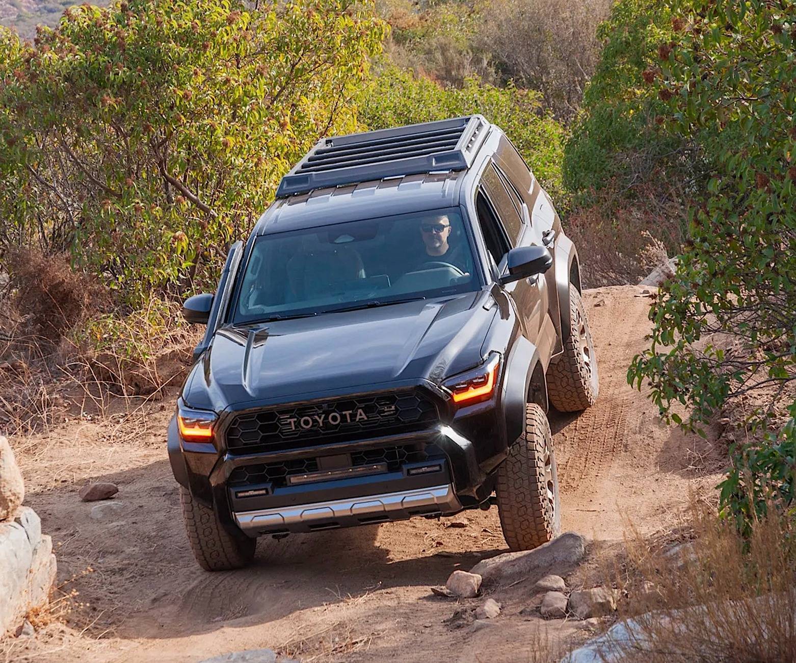 2025 4runner 6th gen BLACK Photos 4Runner 6th Gen (2025+) black-4runner-trailhunter-6th-gen-2025-7-