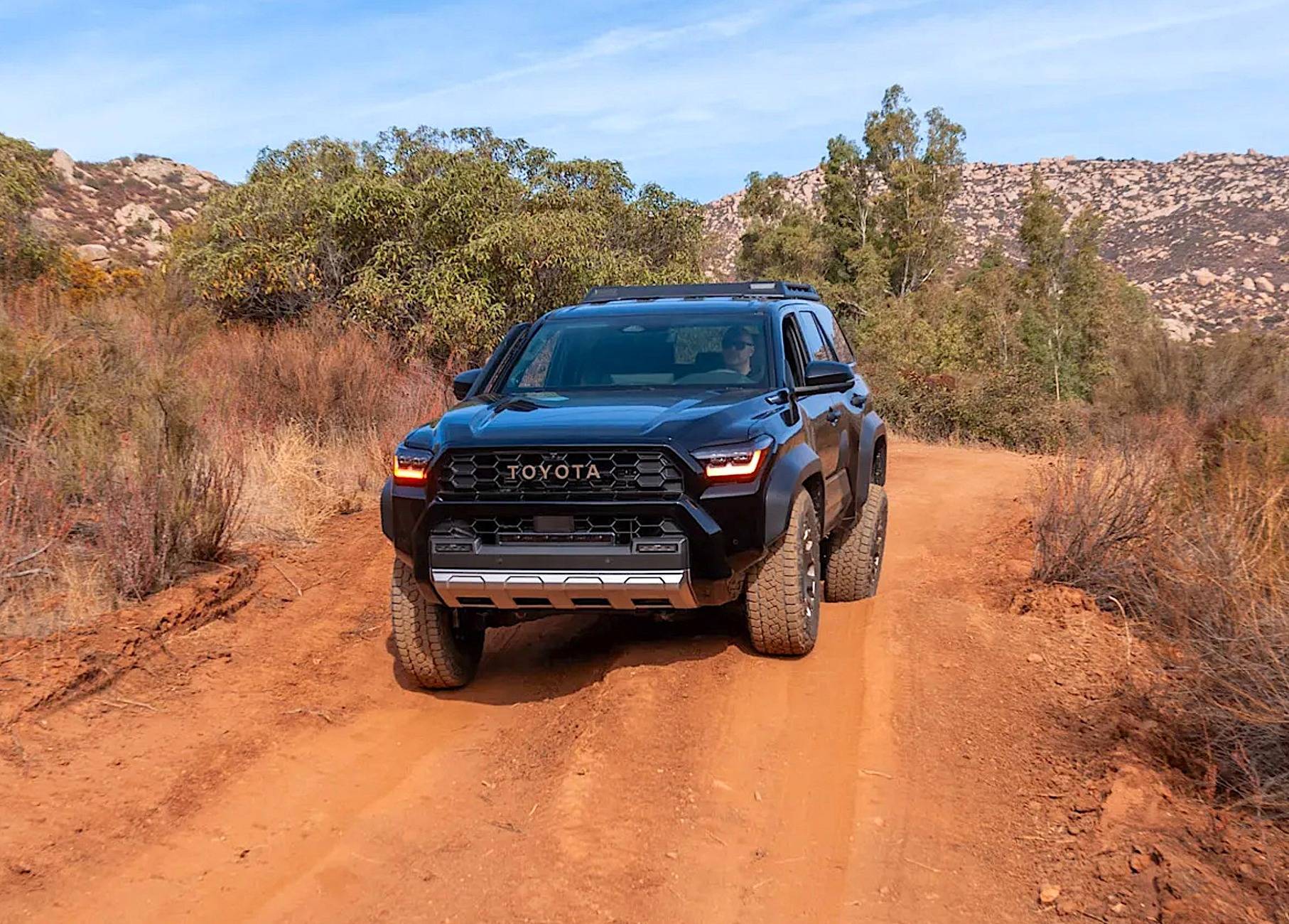 2025 4runner 6th gen BLACK Photos 4Runner 6th Gen (2025+) black-4runner-trailhunter-6th-gen-2025-3-