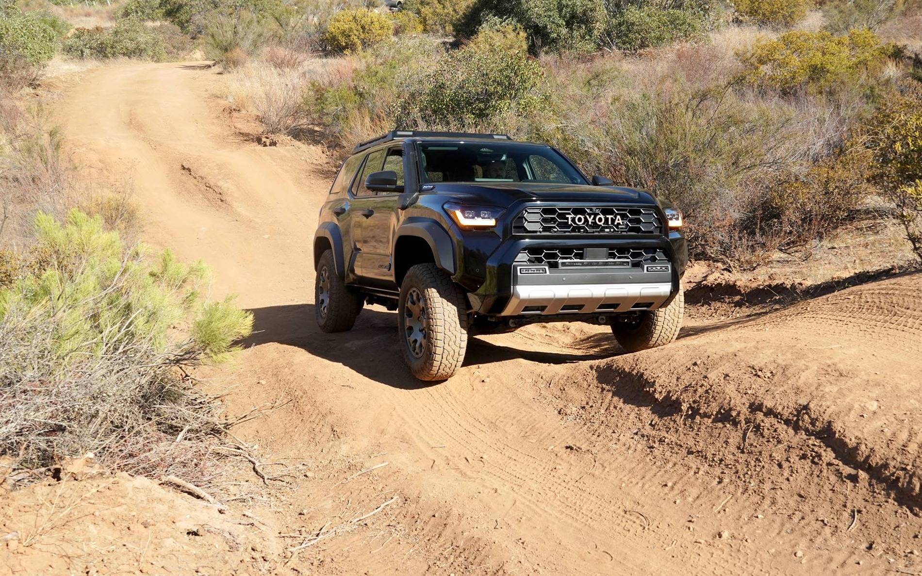 2025 4runner 6th gen BLACK Photos 4Runner 6th Gen (2025+) black-color-4runner-trailhunter-6th-gen-2025-5-