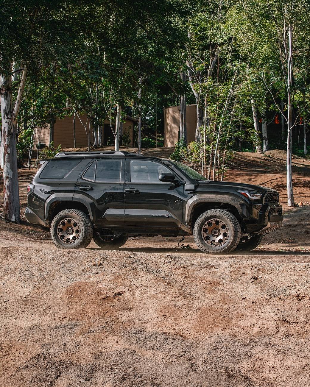 2025 4runner 6th gen Black Trailhunter 4Runner 2025 6th gen pics Black Trailhunter 4Runner 2025 6th gen pics 3