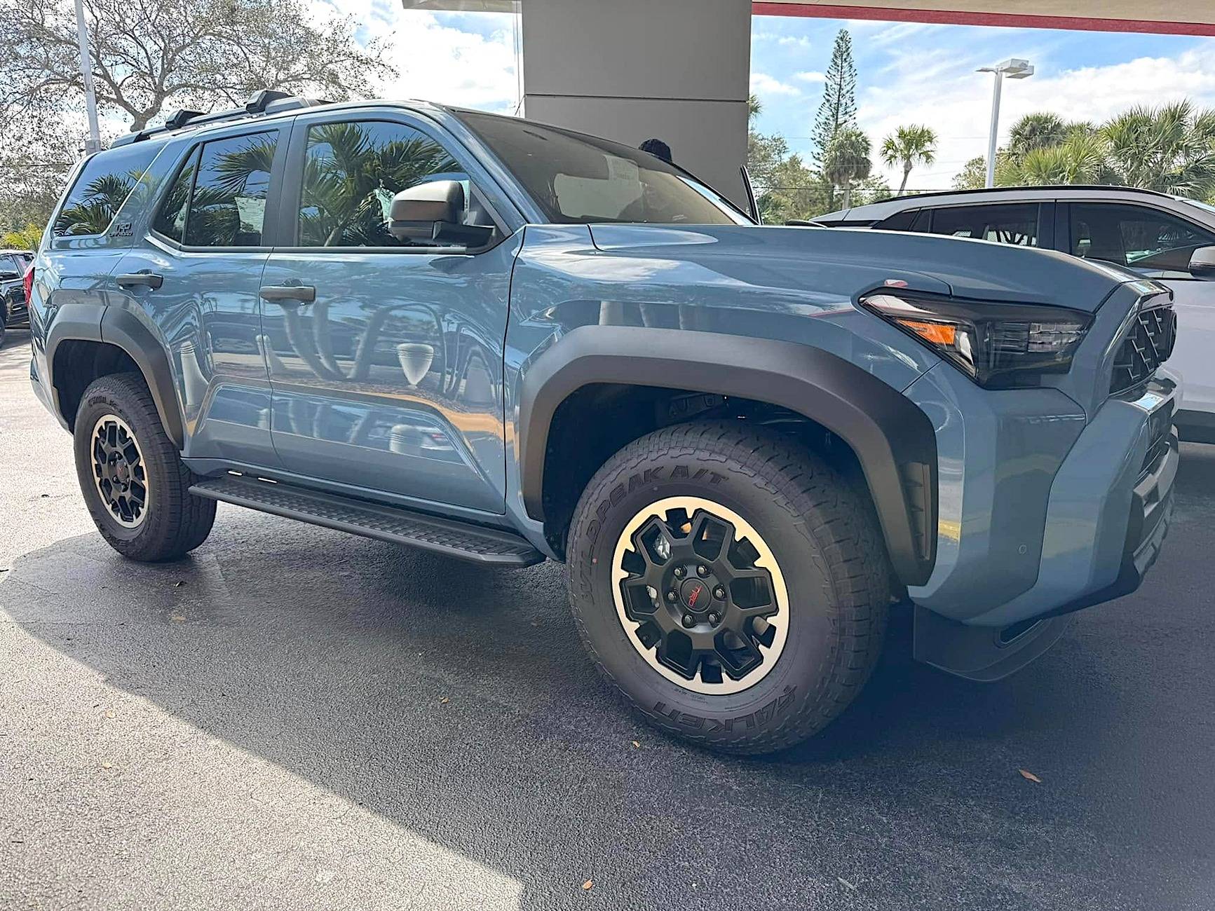 2025 4runner 6th gen Pics of Heritage Blue / Black Interior TRD Off-Road Premium 2025 4Runners Heritage Blue TRD Off-Road Premium 2025 4Runner 6th gen 3