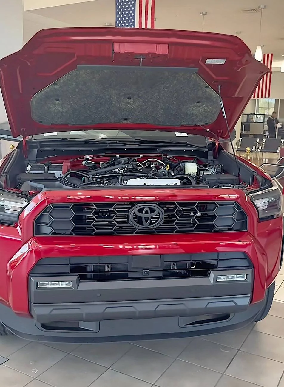 2025 4runner 6th gen Supersonic Red TRD Off-Road Premium 2025 4Runner 6th gen - first look Supersonic Red TRD Off-Road Premium 2025 4Runner 6th gen - first look 1