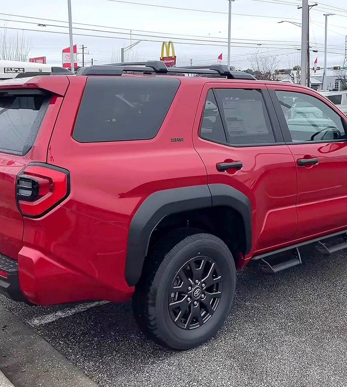2025 4runner 6th gen Supersonic Red / Boulder Interior SR5 2025 4Runner video & pics Supersonic Red SR5 2025 4Runner 6th gen 2