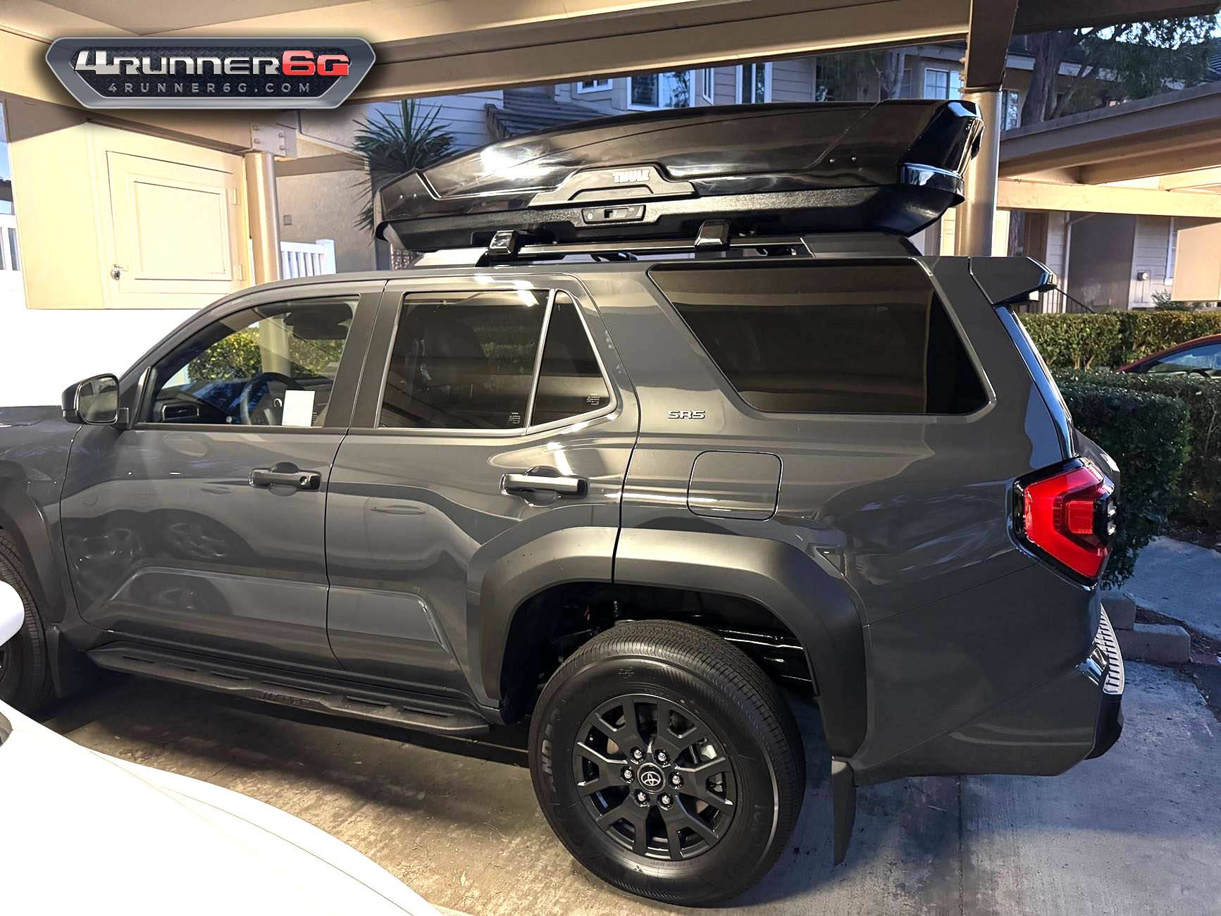 2025 4runner 6th gen Thule Motion XT XL Roof Box on 2025 4Runner - installed photos & MPG (loss) report thule cargo roof box on 2024 4Runner 6th gen Thule Motion XT XL e