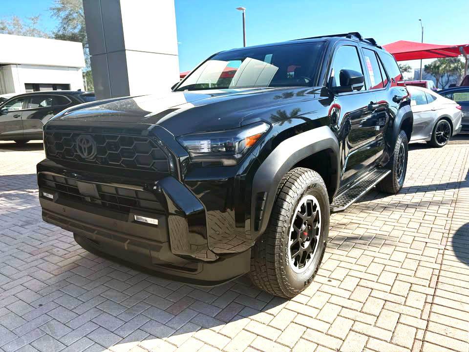 2025 4runner 6th gen Black TRD Off-Road Premium w/ Softex Interior (2025 4Runner 6th gen) first look Black TRD Off-Road Premium 2025 4Runner 6th Gen Color Exterior 4