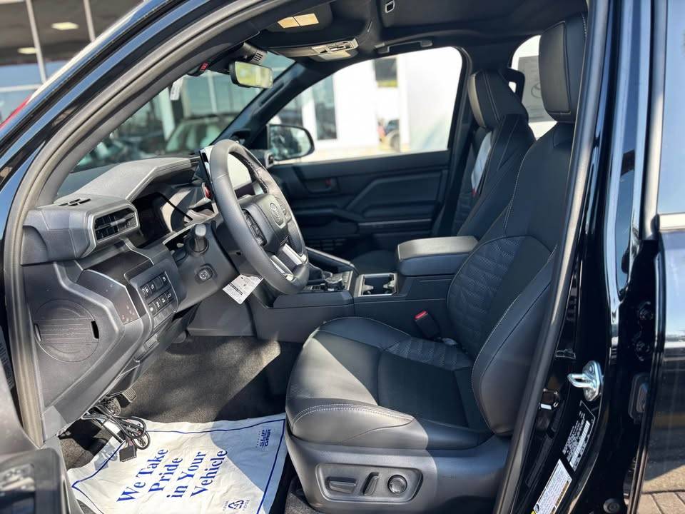 2025 4runner 6th gen Black TRD Off-Road Premium w/ Softex Interior (2025 4Runner 6th gen) first look Black interior softex seats TRD Off-Road Premium 2025 4runner 6th gen  1