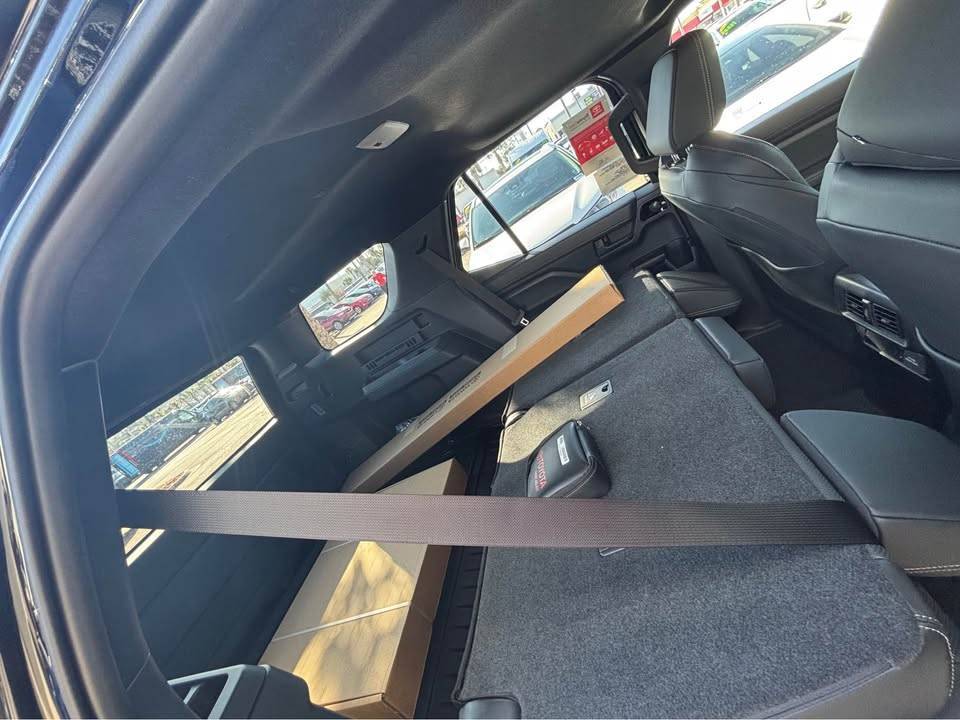 2025 4runner 6th gen Interior: BLACK - photos ts-trd-off-road-premium-2025-4runner-6th-gen-2-