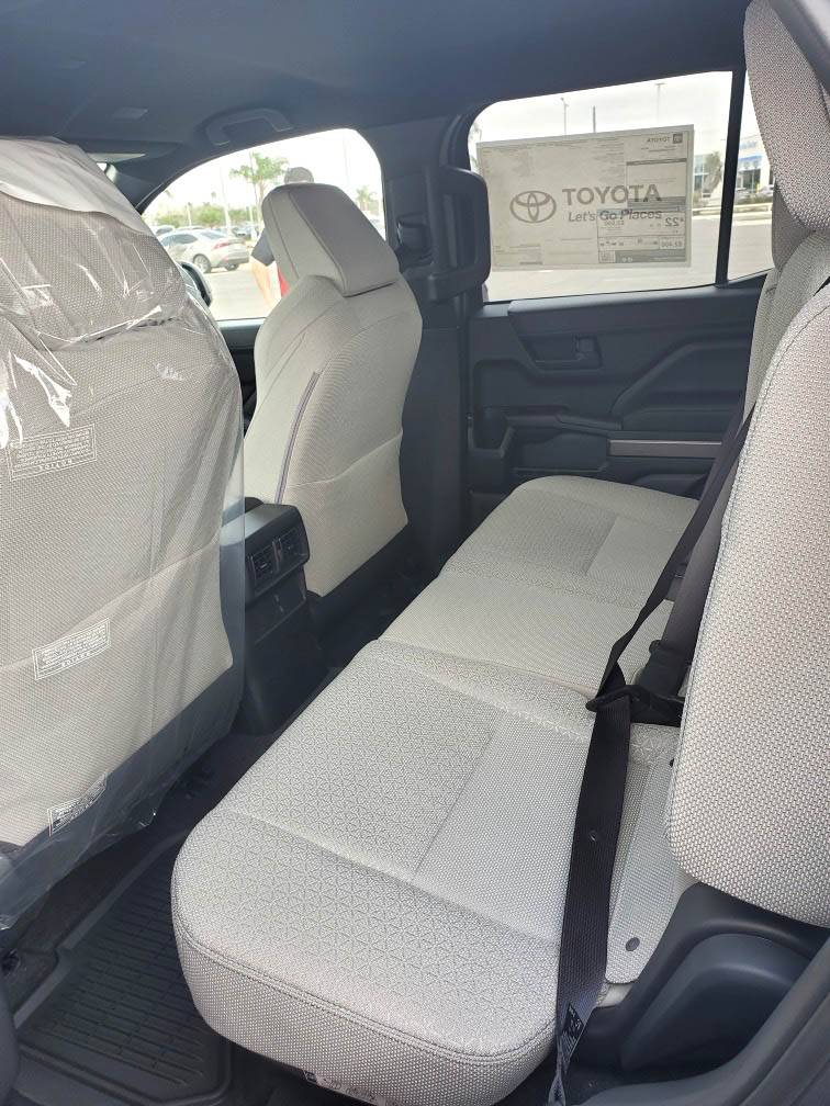 2025 4runner 6th gen Cutting Edge SR5 2025 4Runner 6th gen first look w/ Boulder Interior Boulder Interior SR5 2025 4runner 6th gen 3