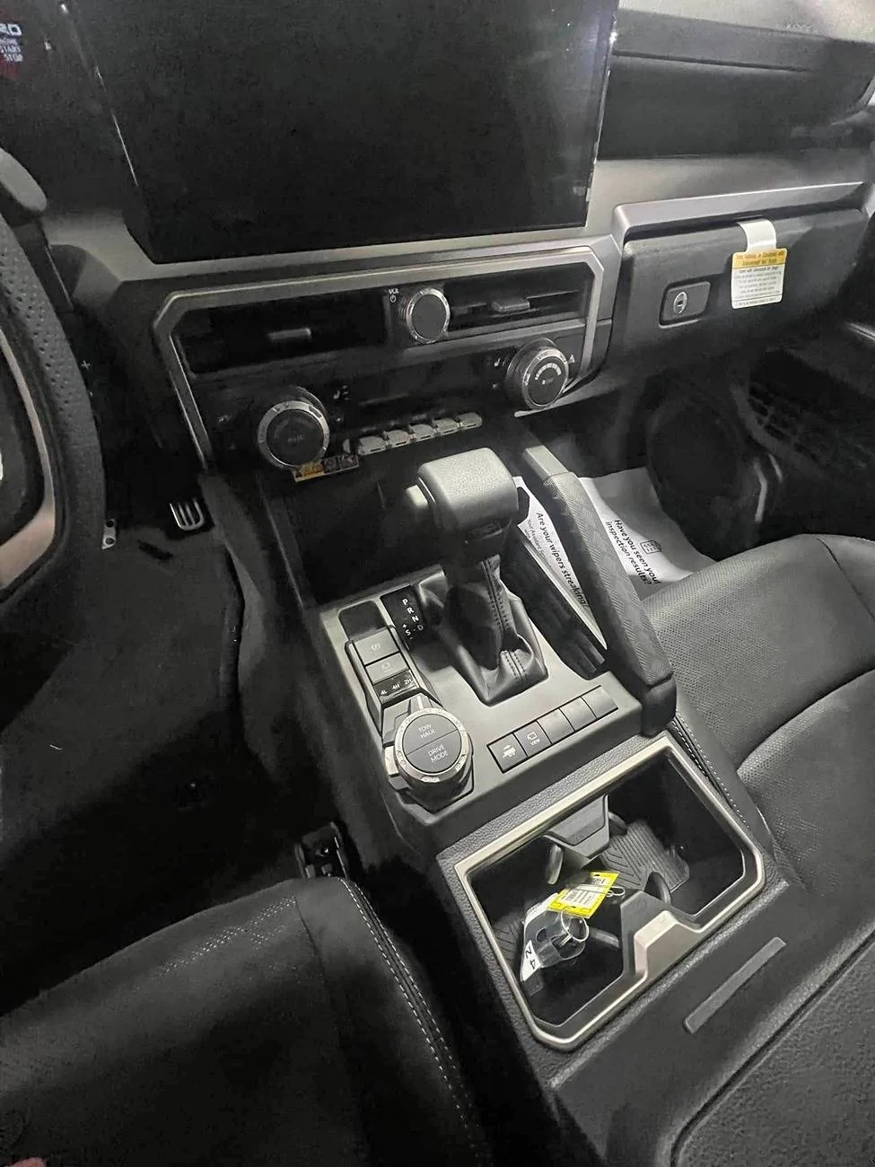 2025 4runner 6th gen HERITAGE BLUE Photos 4Runner 6th Gen (2025+) Black Interior of TRD Sport Premium 2025 4Runner 6th Gen 3