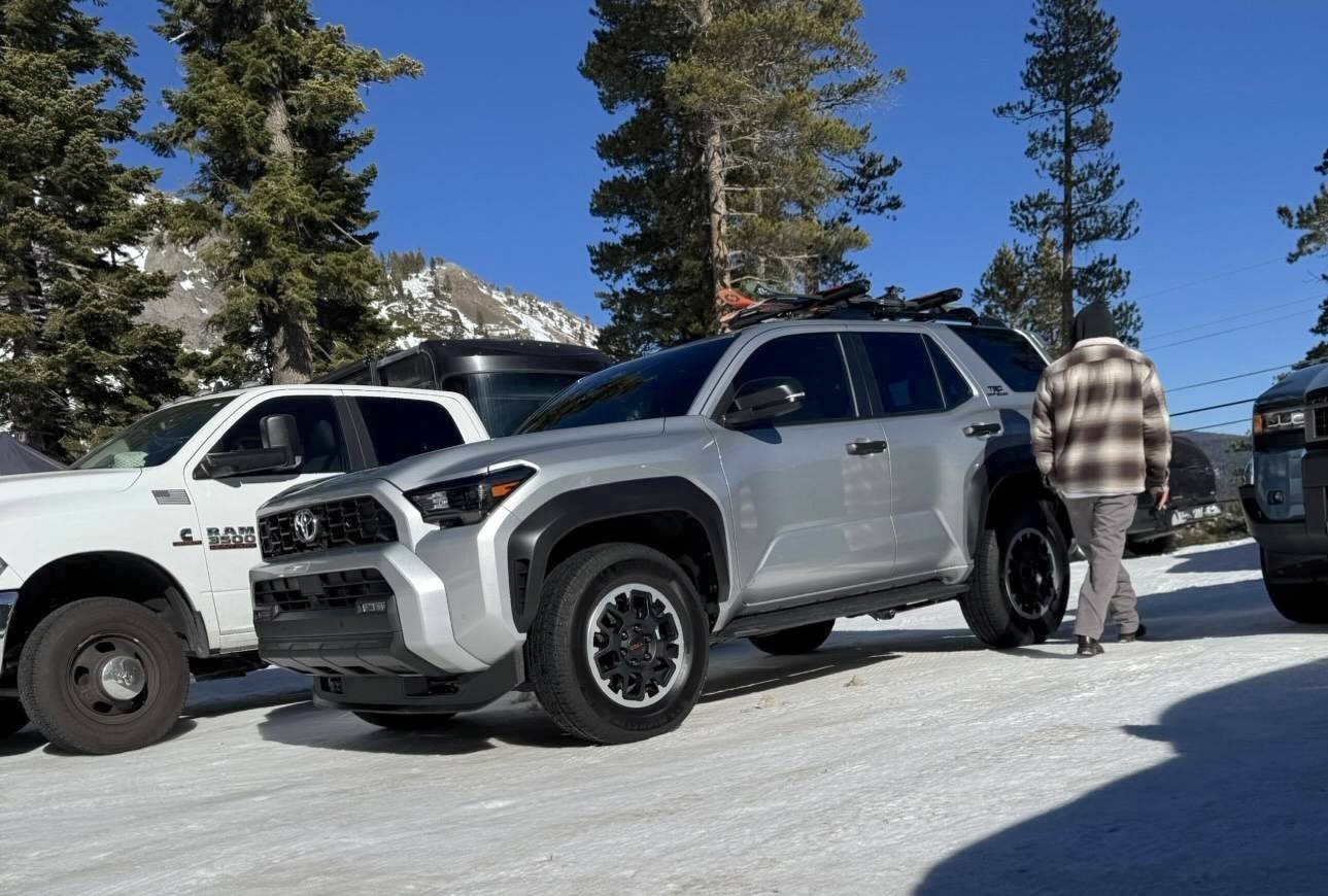 2025 4runner 6th gen First Toyota ad featuring 2025 4Runner: "Toyota Presents Turn Up🏔️⛷️🏂" e-silver-2025-4runner-trd-offroad-6th-gen-jpeg-