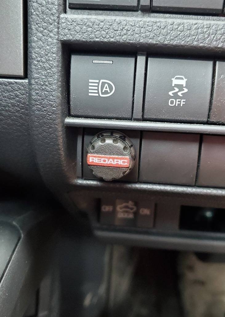 2025 4runner 6th gen Trailer brake controller - installing Factory OEM Toyota or Aftermarket redarc trailer brake controller 2025 4runner 6th gen