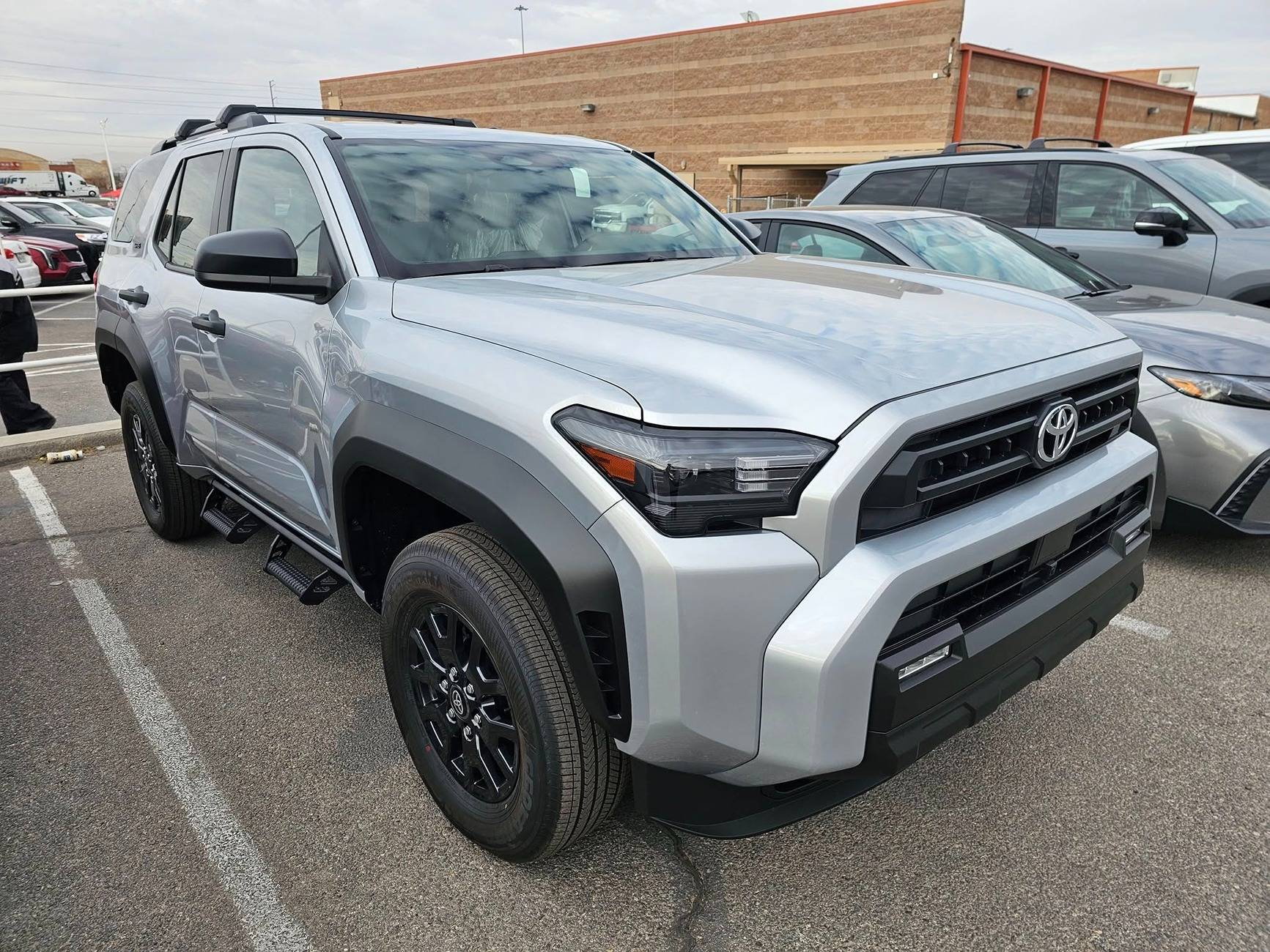 2025 4runner 6th gen CUTTING EDGE (Silver) Photos 4Runner 6th Gen (2025+)  Cutting Edge SR5 with Predator Tube Steps 1