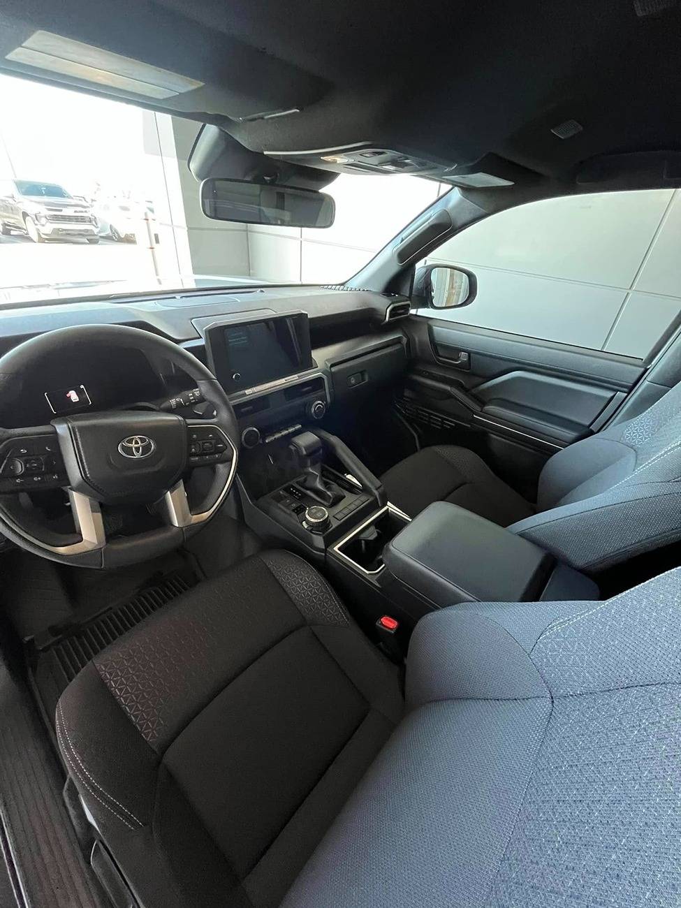 2025 4runner 6th gen CUTTING EDGE (Silver) Photos 4Runner 6th Gen (2025+) Another SR5 in Cutting Edge 5