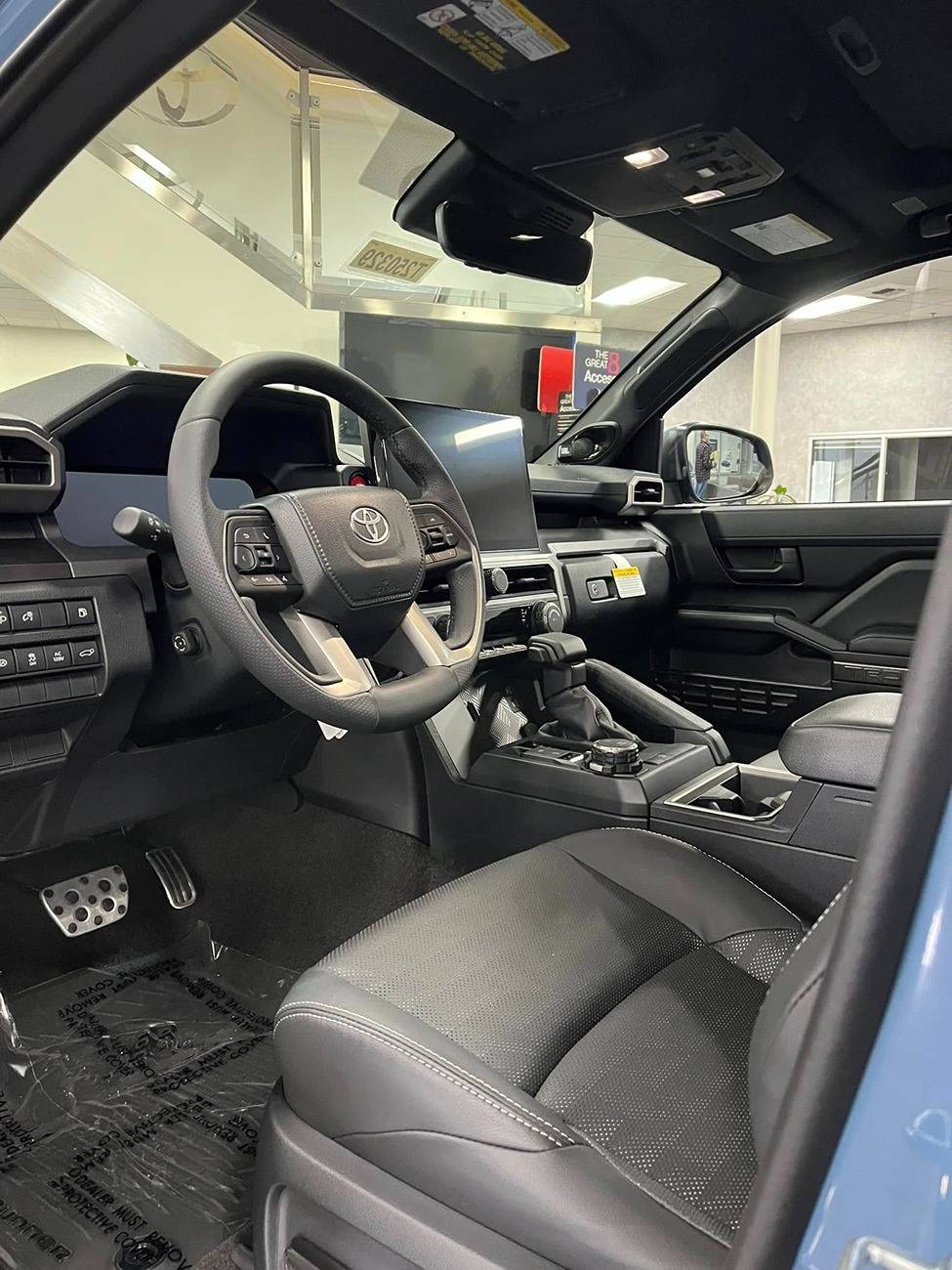 2025 4runner 6th gen Heritage Blue TRD Sport Premium w/ Softex Black Interior 2025 4Runner 6th gen first look Interior TRD Sport Premium 2025 4Runner 6th gen 3