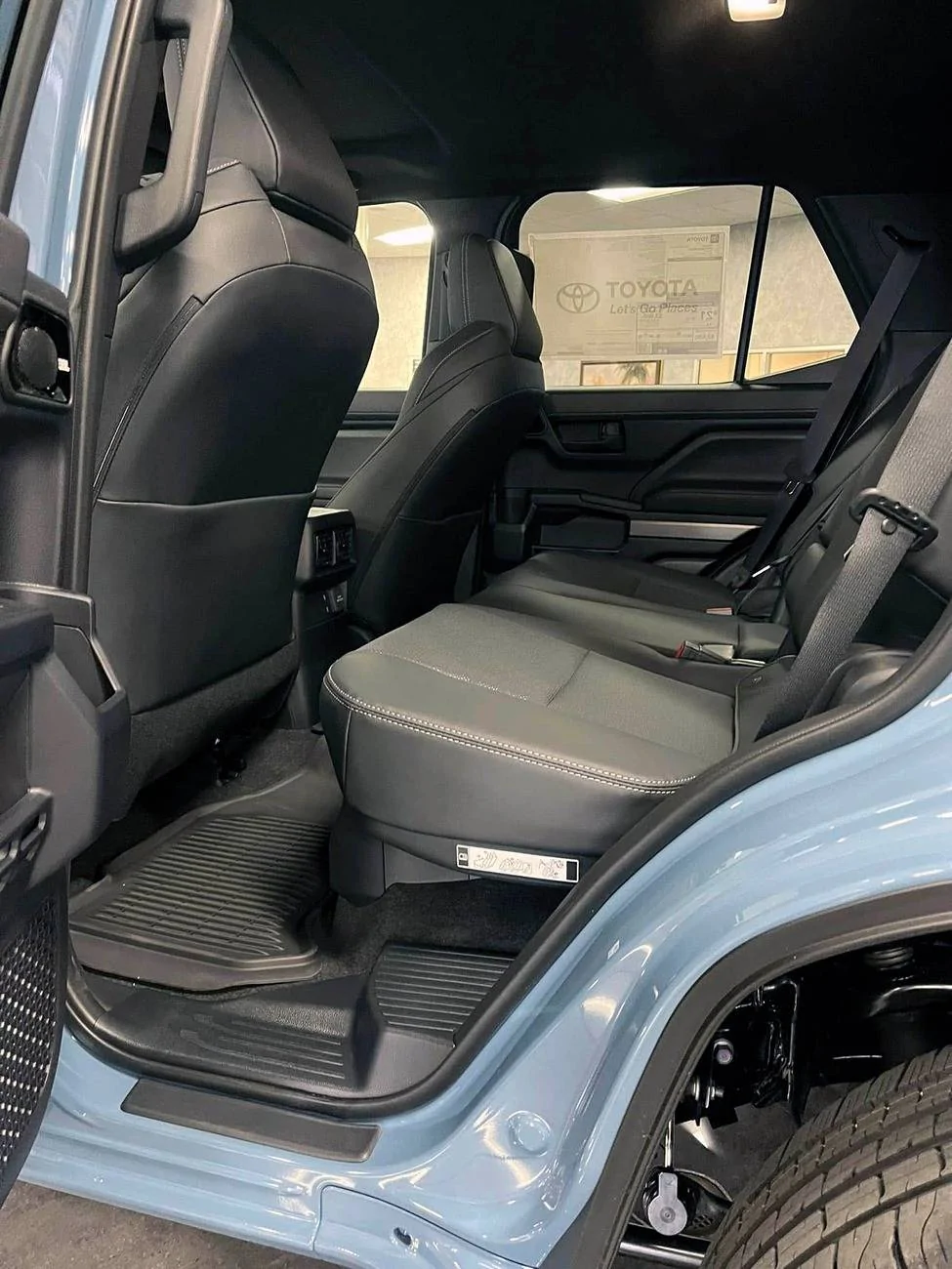 2025 4runner 6th gen Heritage Blue TRD Sport Premium w/ Softex Black Interior 2025 4Runner 6th gen first look Interior TRD Sport Premium 2025 4Runner 6th gen 1