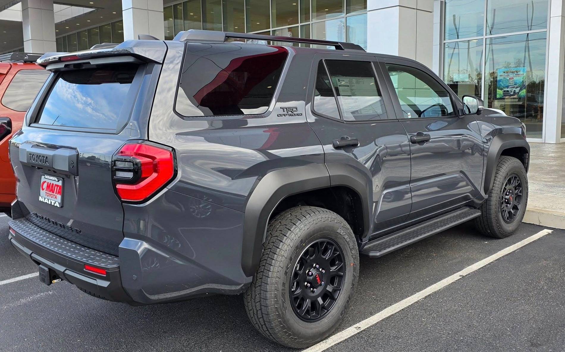 2025 4runner 6th gen Factory OEM Tires on Delivery? Upgraded TRD 18%22 inch wheel (black) factory option on TRD Off-Road Premium ORP 2
