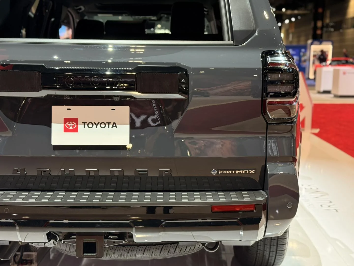 2025 4runner 6th gen Platinum sighting: Underground / Dark Navy Platinum 2025 4Runner at Chicago Auto Show Underground : Dark Navy Platinum 2025 4Runner at Chicago Auto Show 17