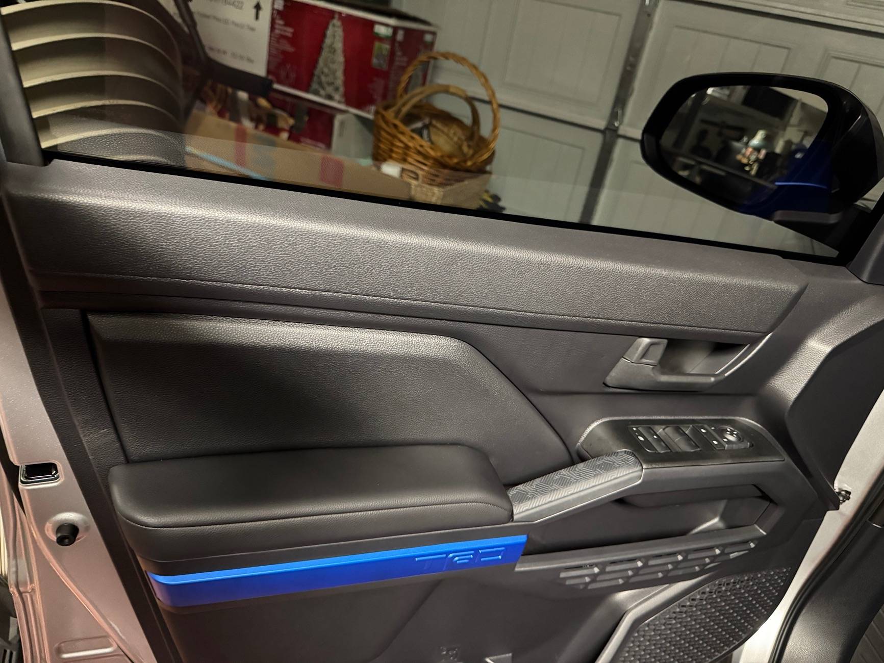 2025 4runner 6th gen TRD Sport Premium Interior Soft Touch Surfaces IMG_8647