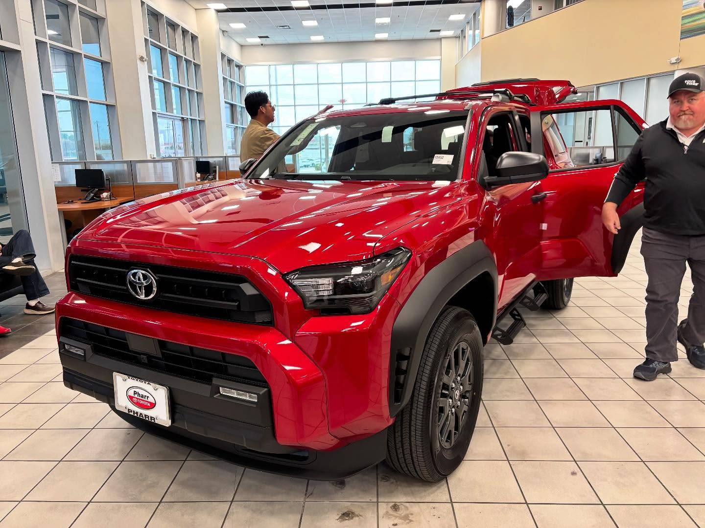 2025 4runner 6th gen SUPERSONIC RED Photos 4Runner 6th Gen (2025+) Supersonic Red TRD Off-Road regular non-premium 2025 4runner 6th gen 1