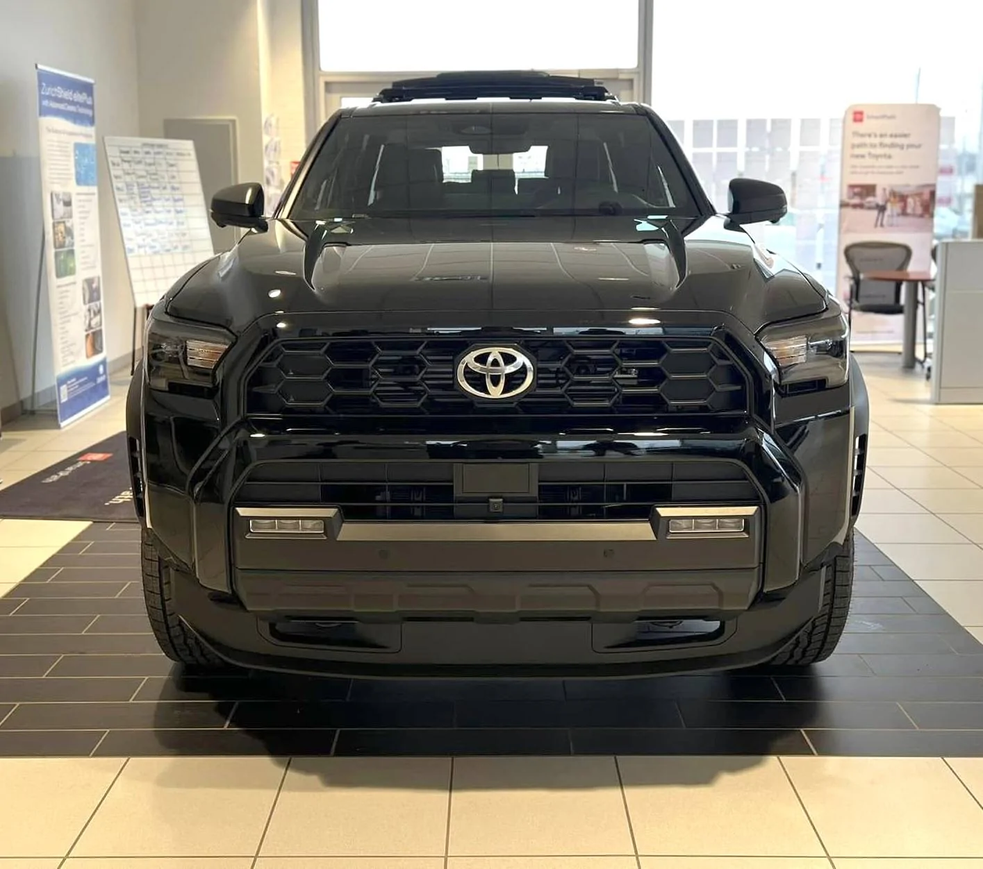 2025 4runner 6th gen Black TRD Off-Road Premium w/ Softex Interior (2025 4Runner 6th gen) first look Black TRD Off-Road Premium Softex Interior 2025 4runner 6th gen 2