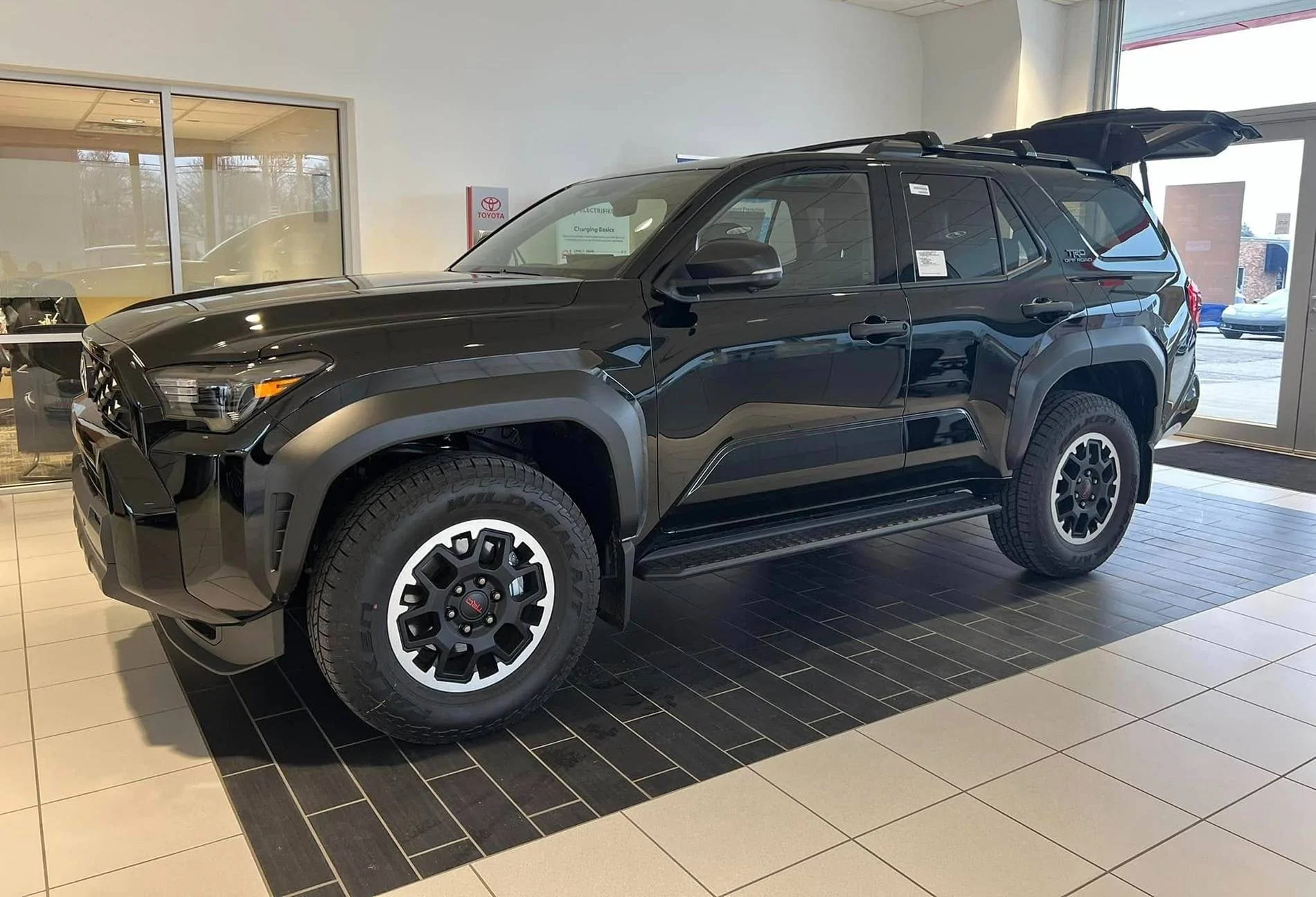 2025 4runner 6th gen Black TRD Off-Road Premium w/ Softex Interior (2025 4Runner 6th gen) first look Black TRD Off-Road Premium Softex Interior 2025 4runner 6th gen 1