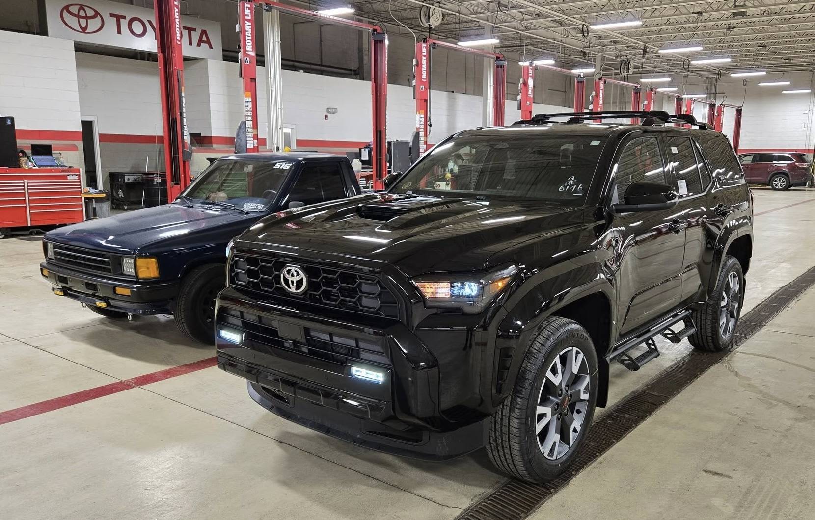 2025 4runner 6th gen BLACK Photos 4Runner 6th Gen (2025+) BLACK TRD Sport 2025 Toyota 4runner 6th gen 9