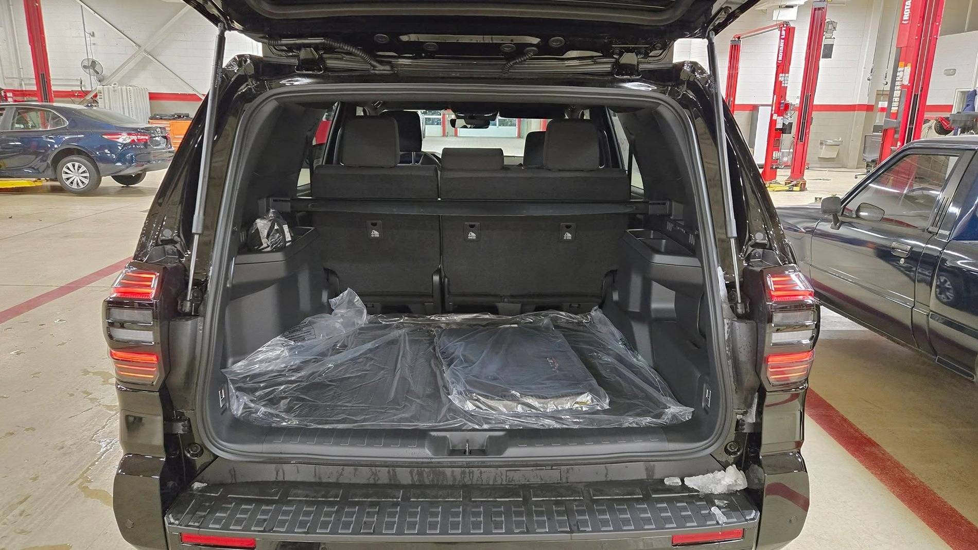 2025 4runner 6th gen BLACK Photos 4Runner 6th Gen (2025+) BLACK TRD Sport 2025 Toyota 4runner 6th gen 1